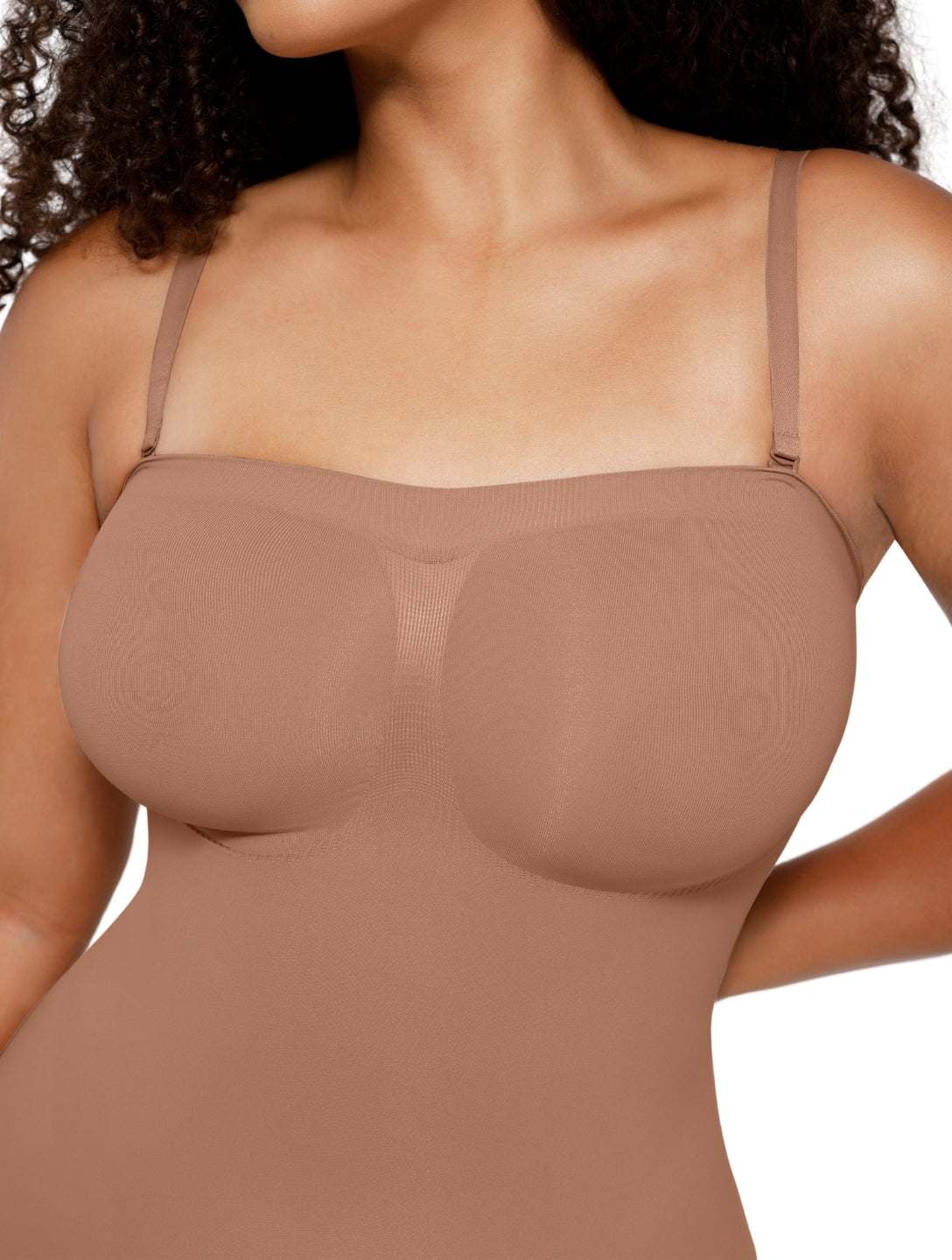 Axelbandslös formande shapewear-body